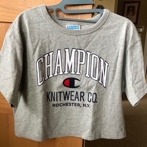 Champion crop t-shirt. XS. Brand New! No tags